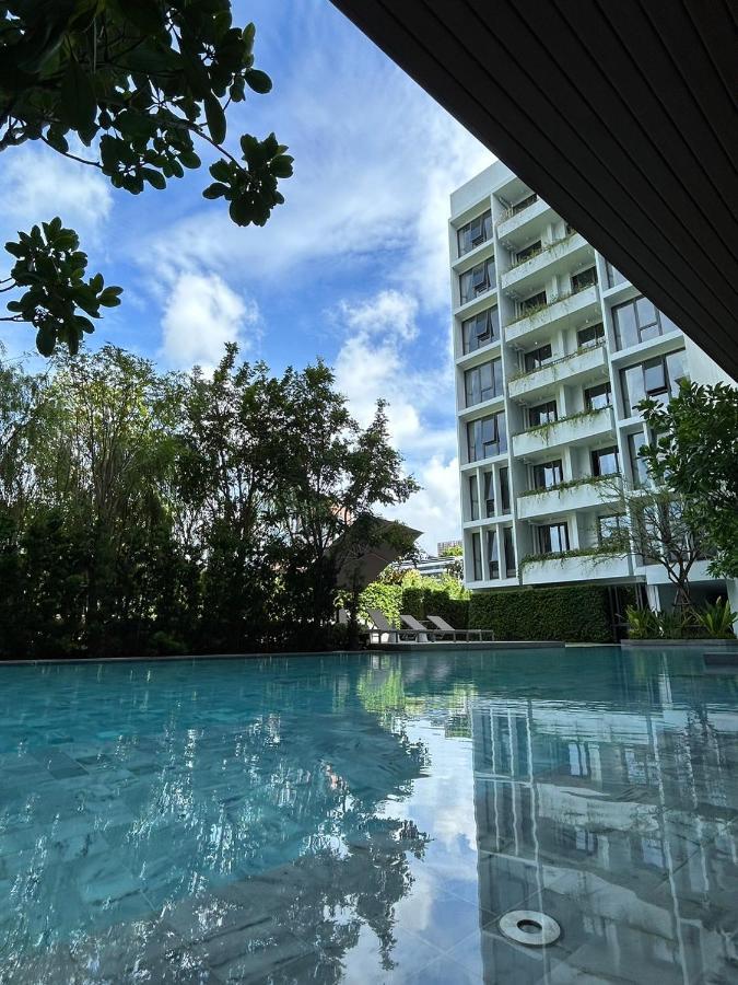 Tierra Residences Bangkok Esterno foto