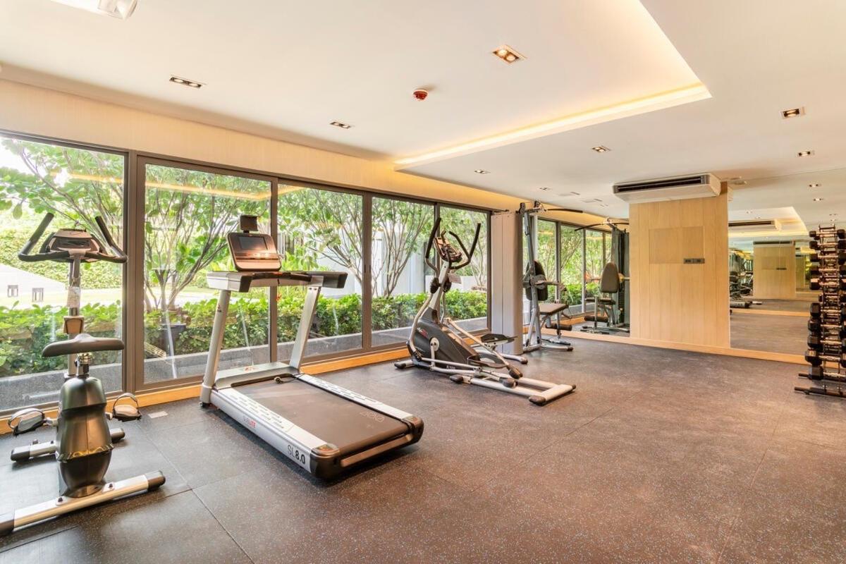 Tierra Residences Bangkok Esterno foto