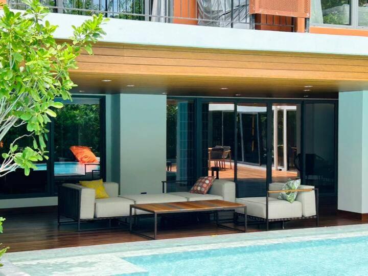 Tierra Residences Bangkok Esterno foto