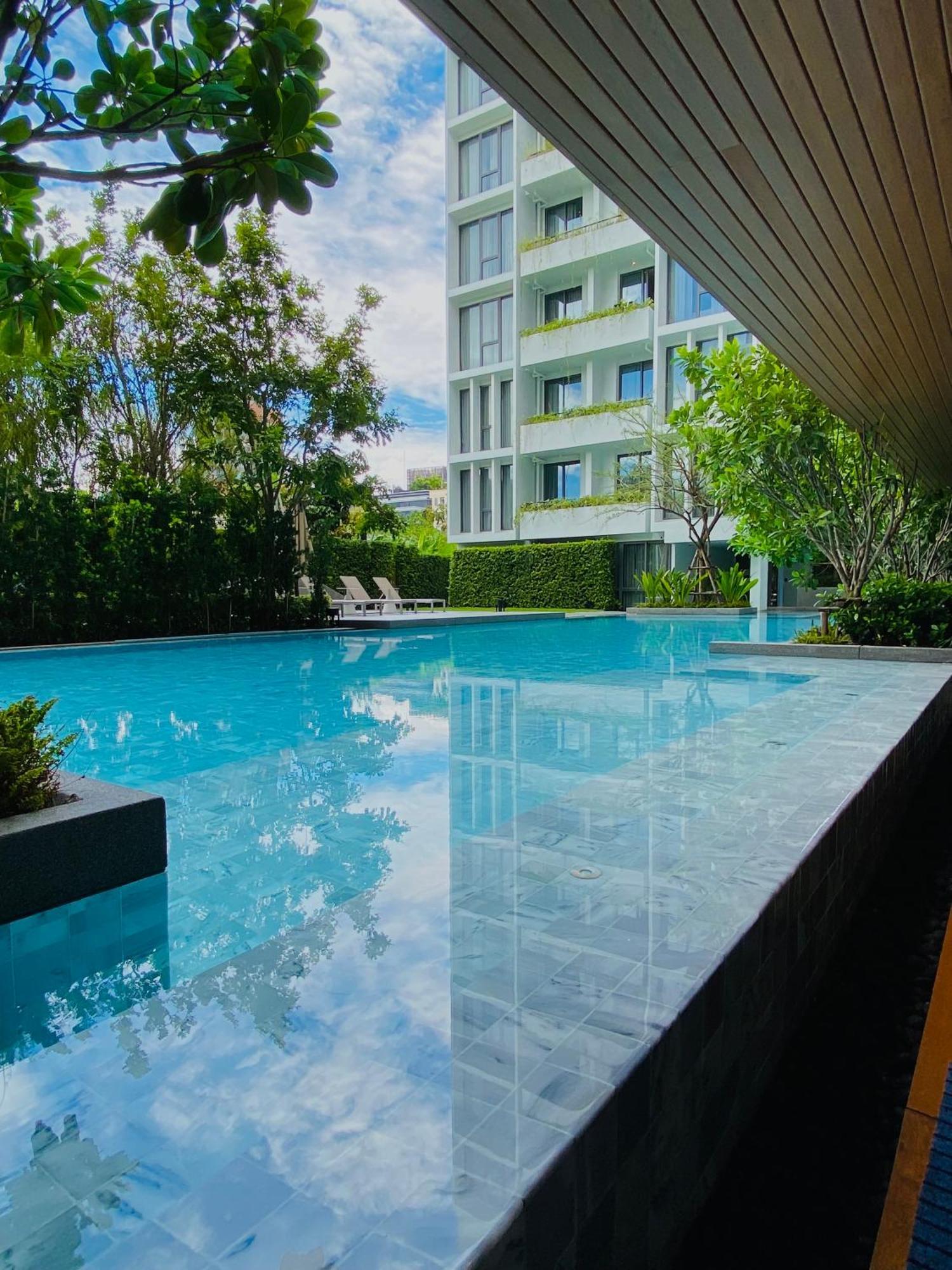 Tierra Residences Bangkok Esterno foto