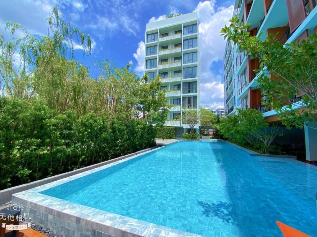 Tierra Residences Bangkok Esterno foto